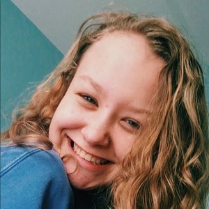 Meet your Posher, Ava